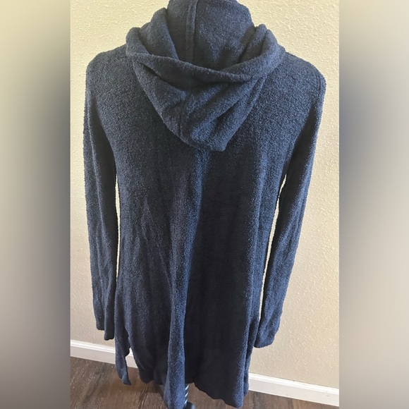 Barefoot dreams super soft and Cozy Navy Blue Women's Sweater size s/xs - Picture 4 of 5